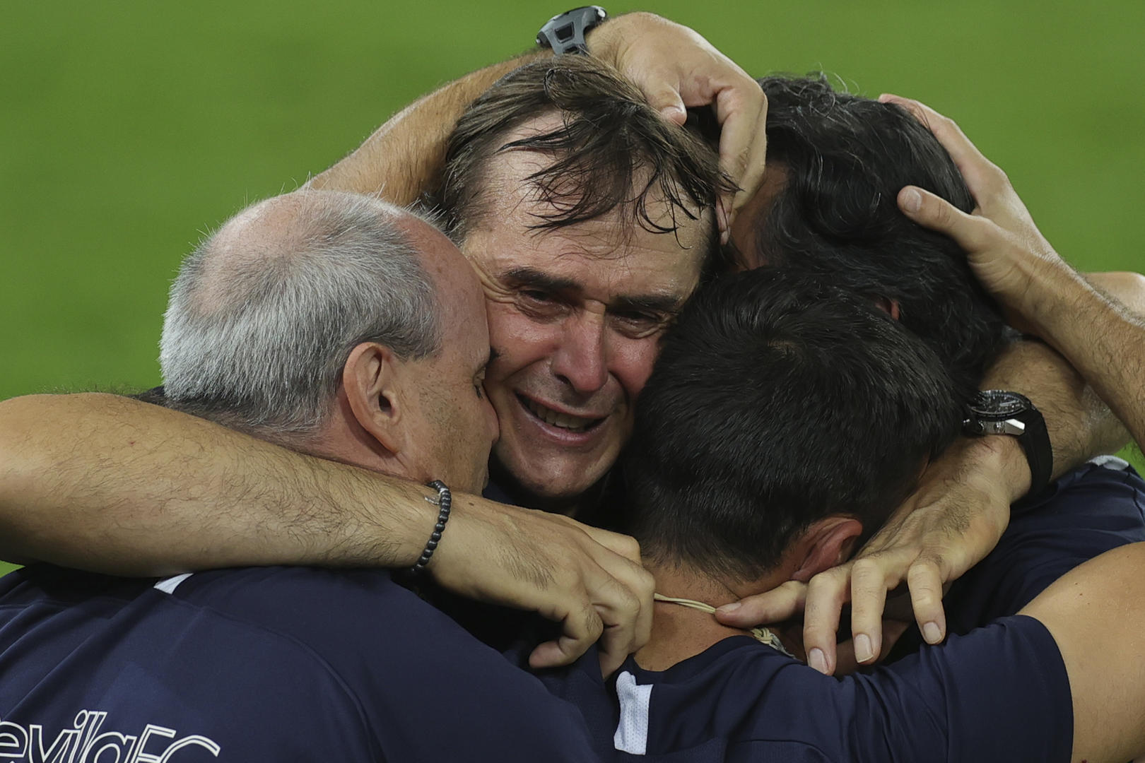 塞维利亚轻取国际米兰,若日尼奥扛起全队 塞维利亚轻取国际米兰,若日尼奥扛起全队