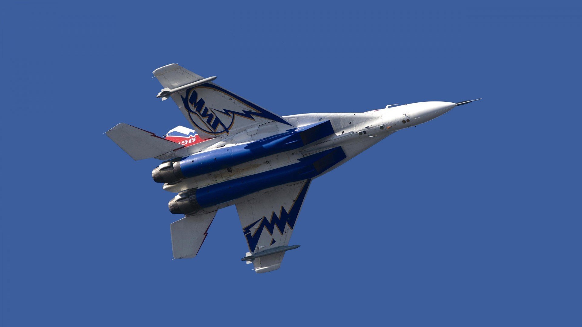 若他身披白衣,德布劳内如何用一场德比定义足球的诗与秩序