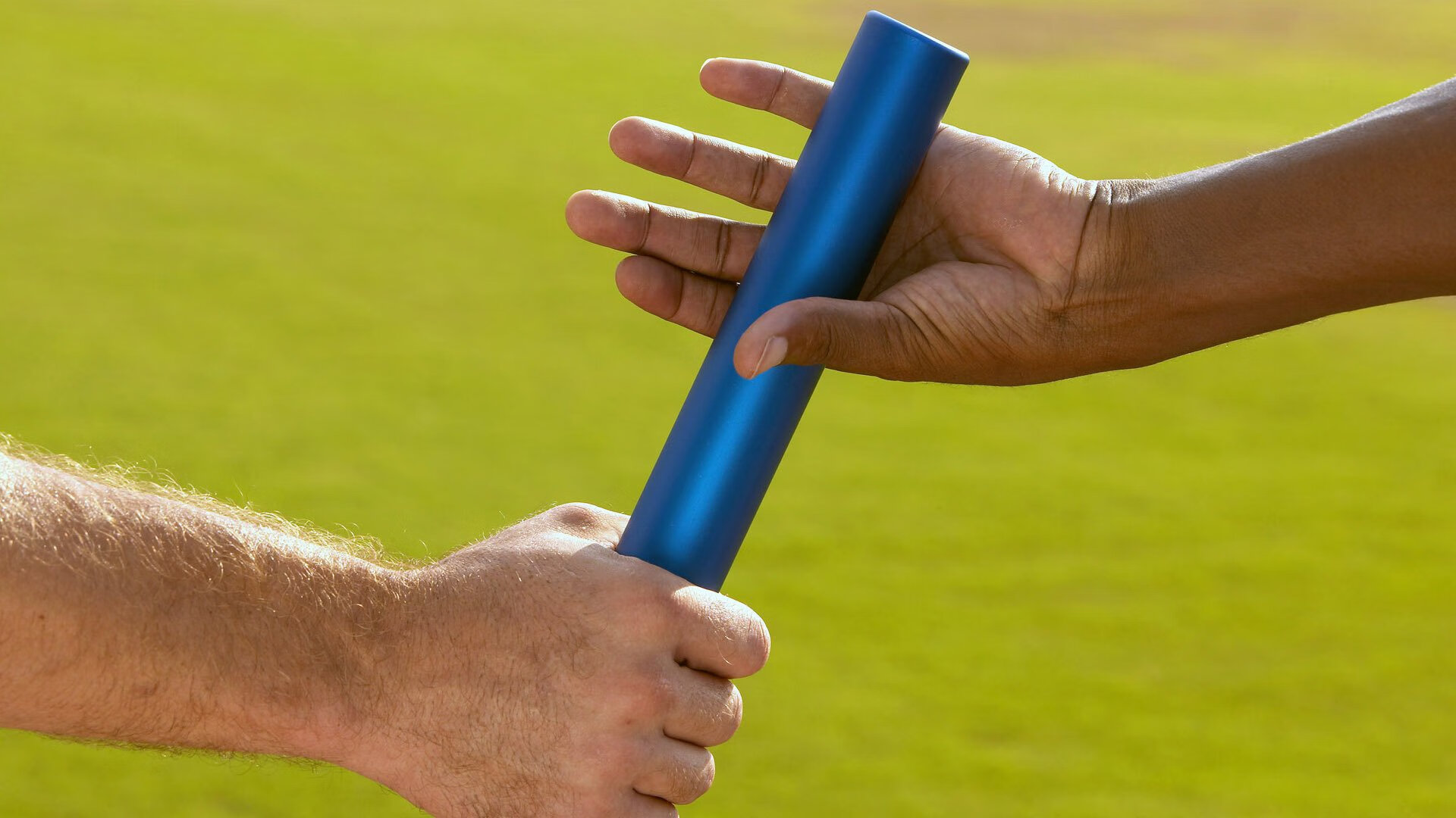 红色时速，当巴林赛道轰鸣声遇见安菲尔德的歌声